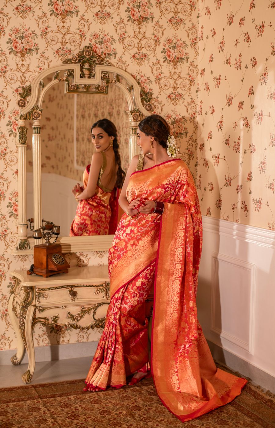 Traditional Two-Tone Kadwa Jangla Sona-Rupa Katan Silk Saree