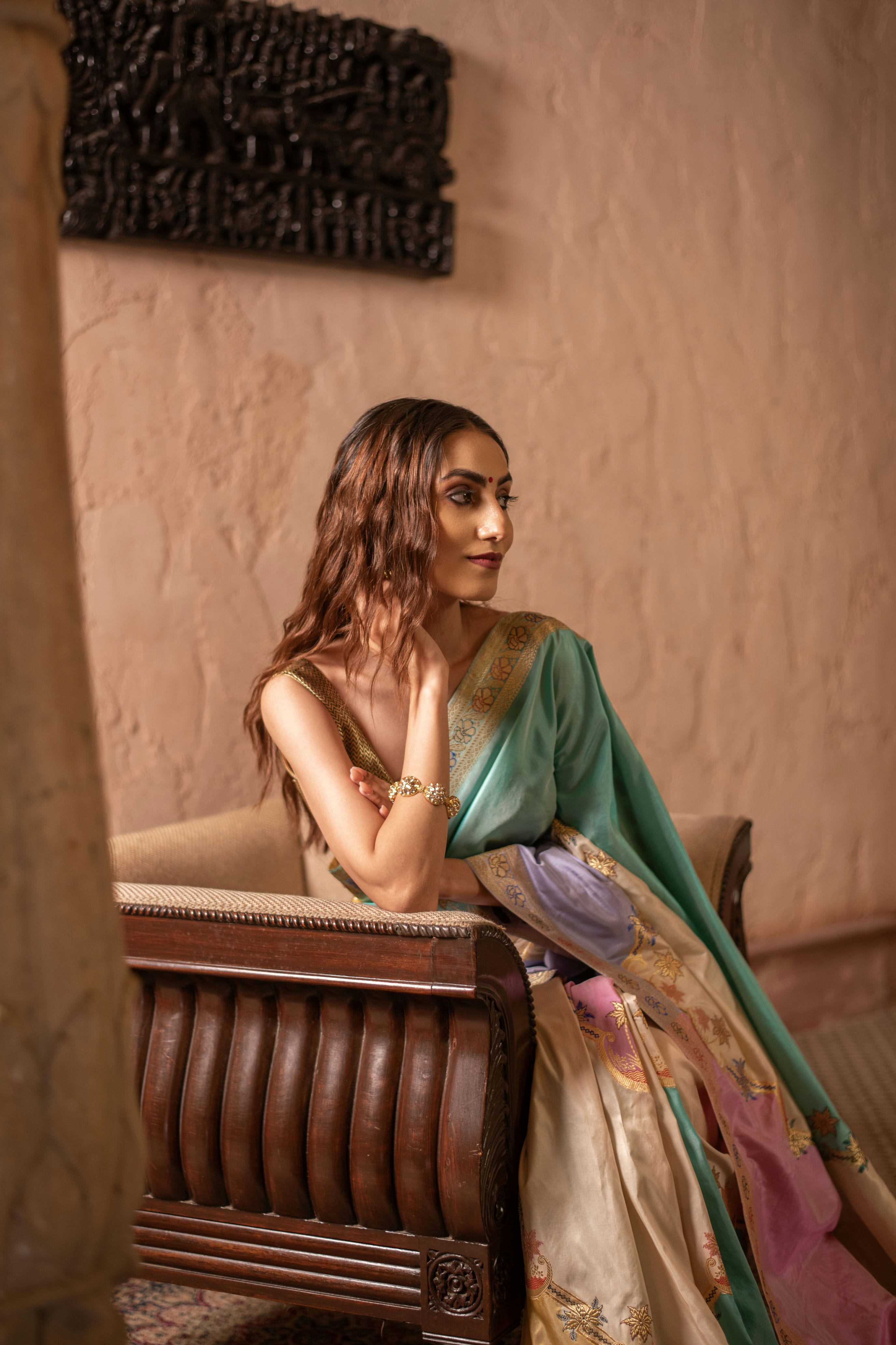 Exquisite Bright Shade Rangkat Weave Saree