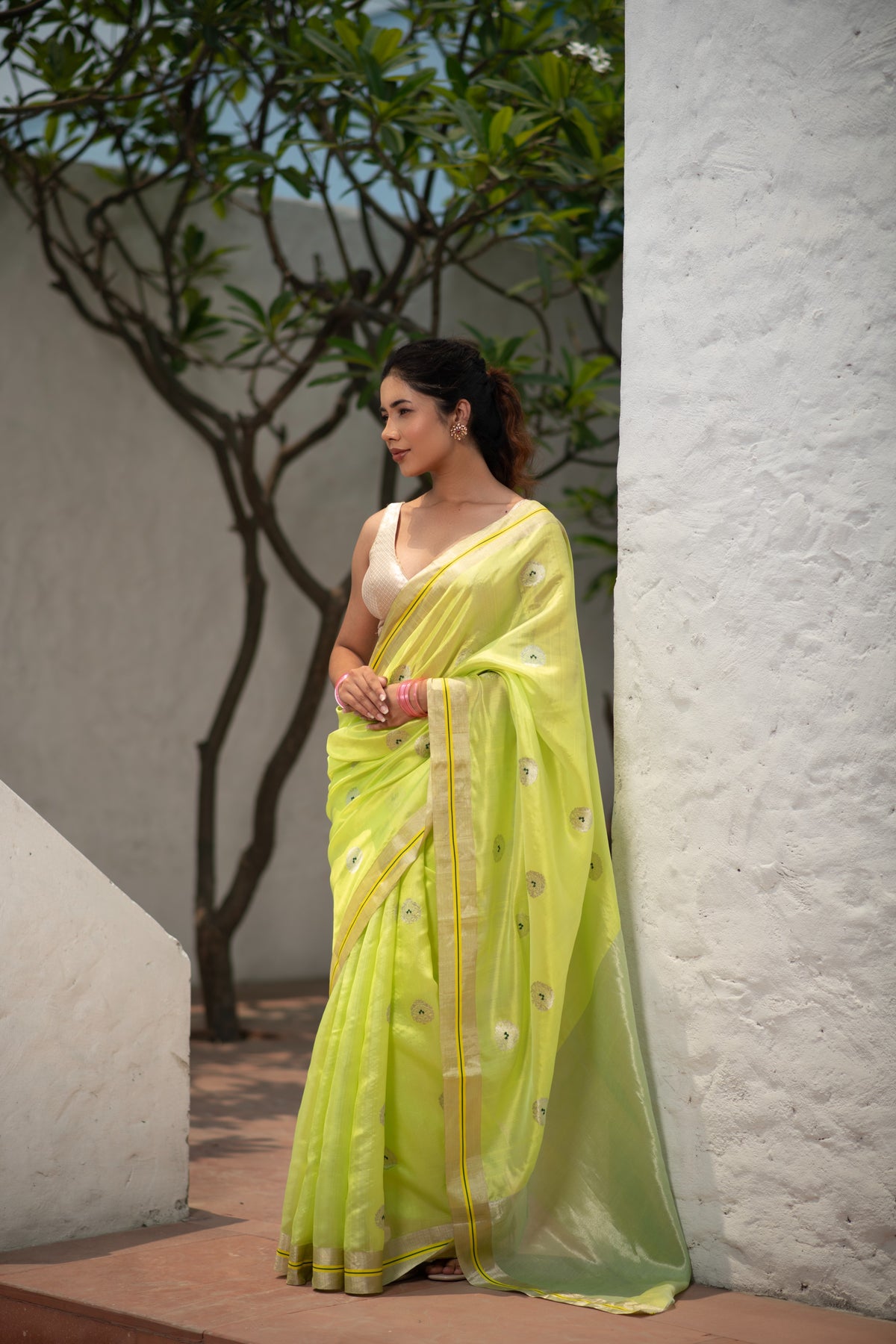 Haritpriya (Neon Green Ek Nalli Boota Chanderi Saree)