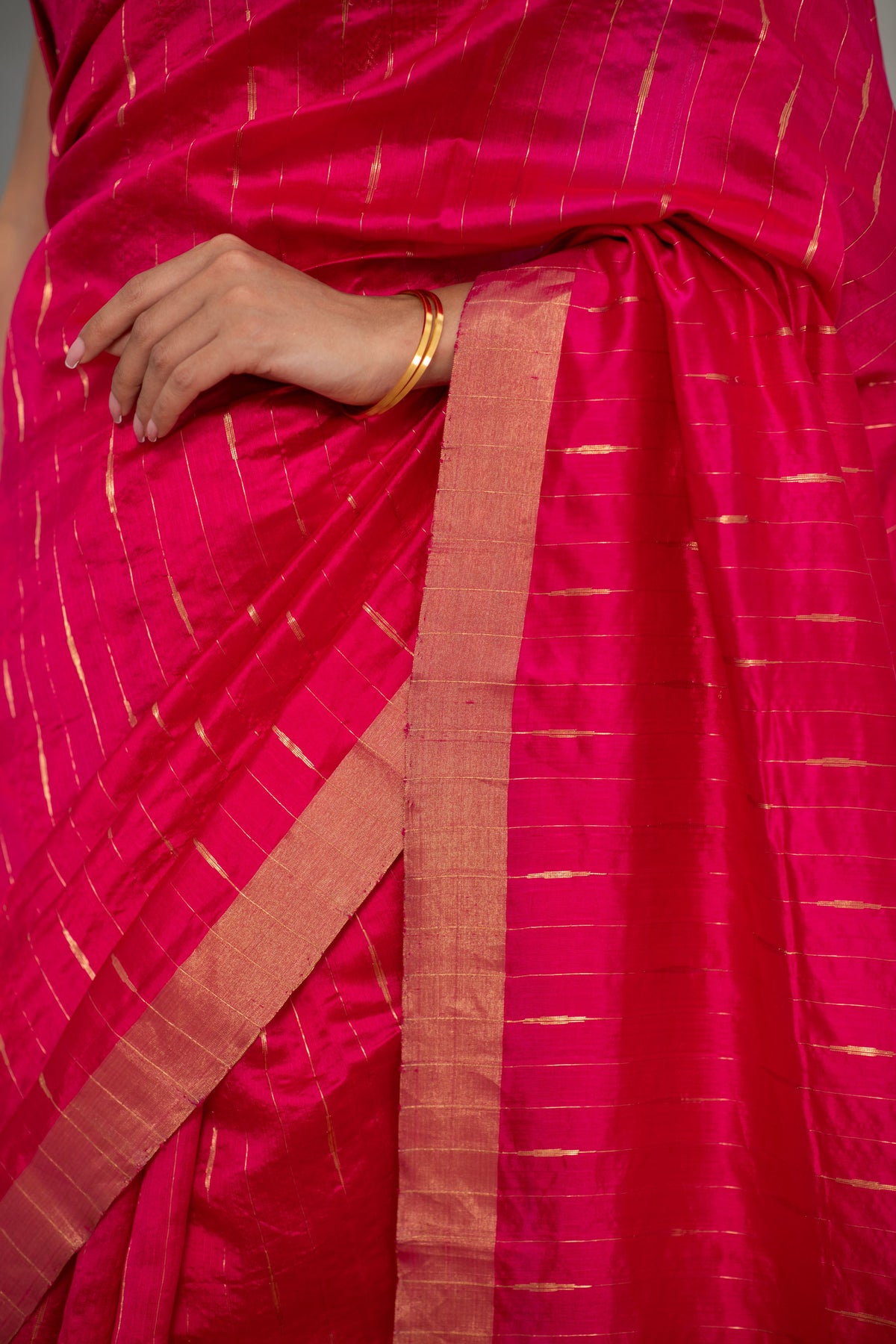 Shriyamayi (Rani Allover Muniya Boota Chanderi Saree)