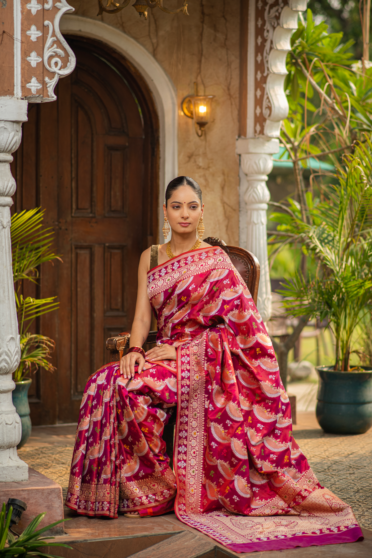 Raktaprabha (Maroon Double-Tone Iktara Silk Saree)