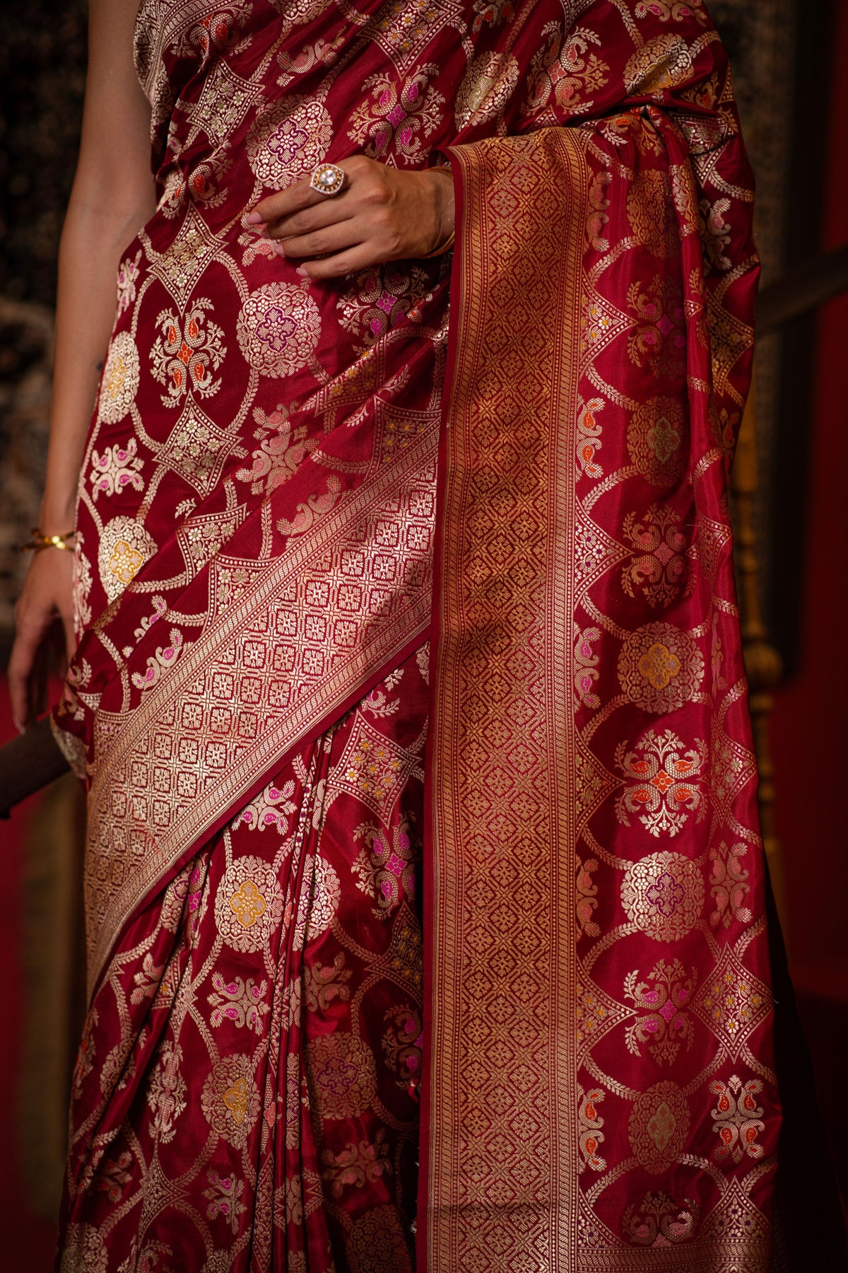 Shriniketa (Maroon Meenakari Jangla Saree)