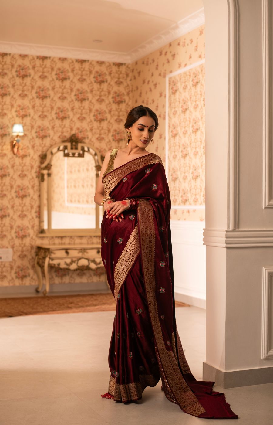 Elegant Fusion Mushru Silk Saree with Kadwa and Kashmiri Hand-Embroidered Bootas