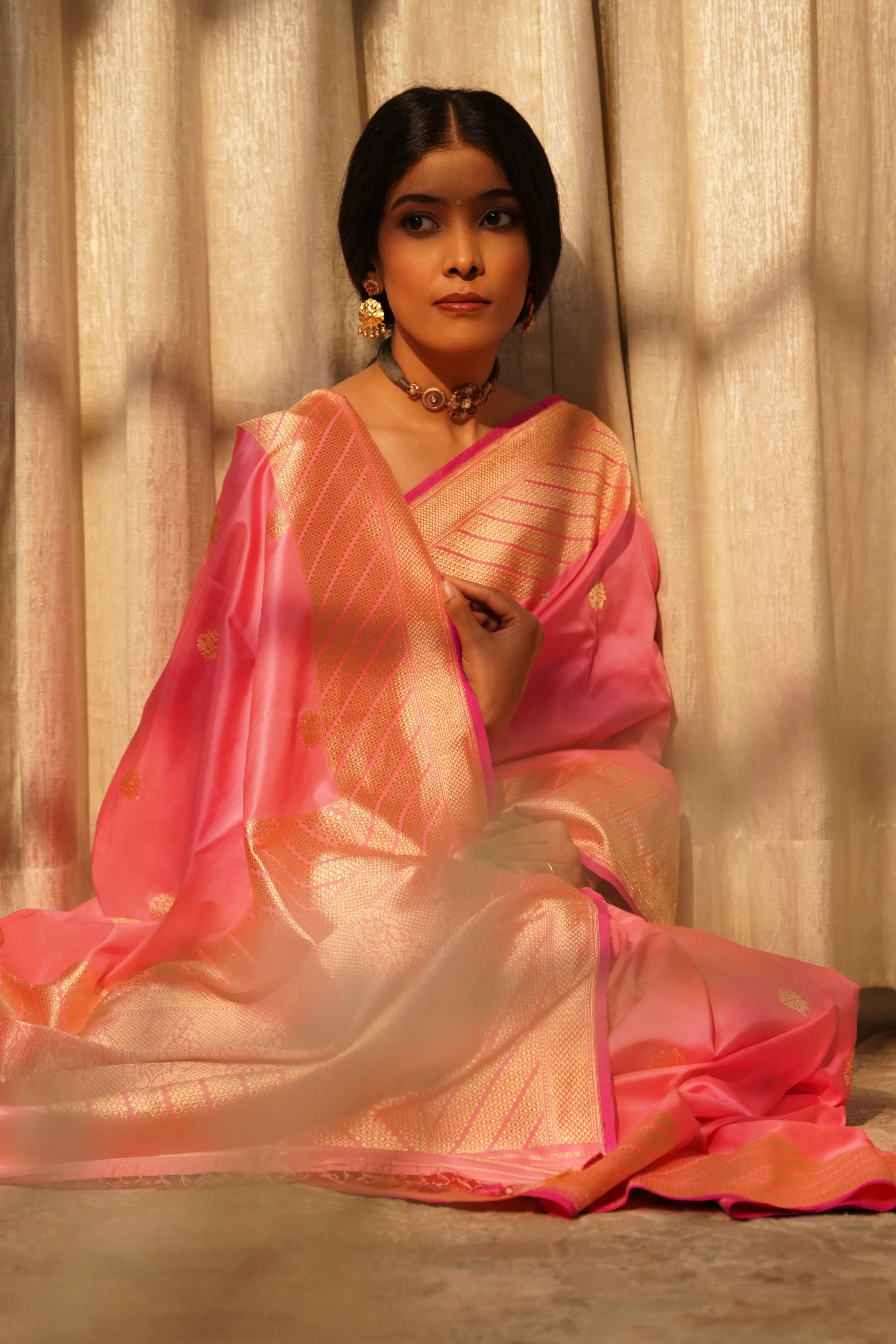 Vaidehi (Royal Kadwa Booti Katan)