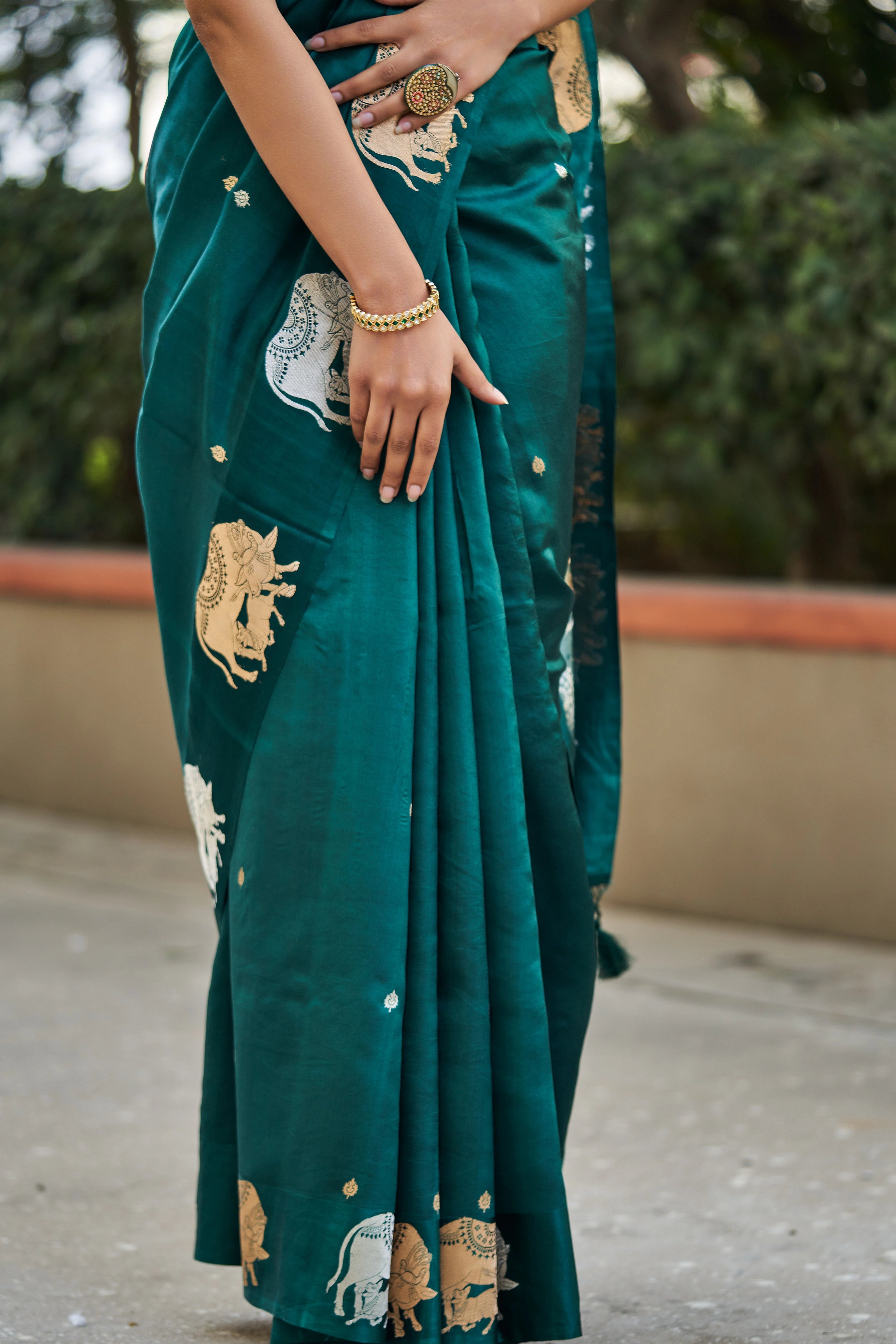 Mallika Katan Silk Banarasi Saree with Nandi Motif Border