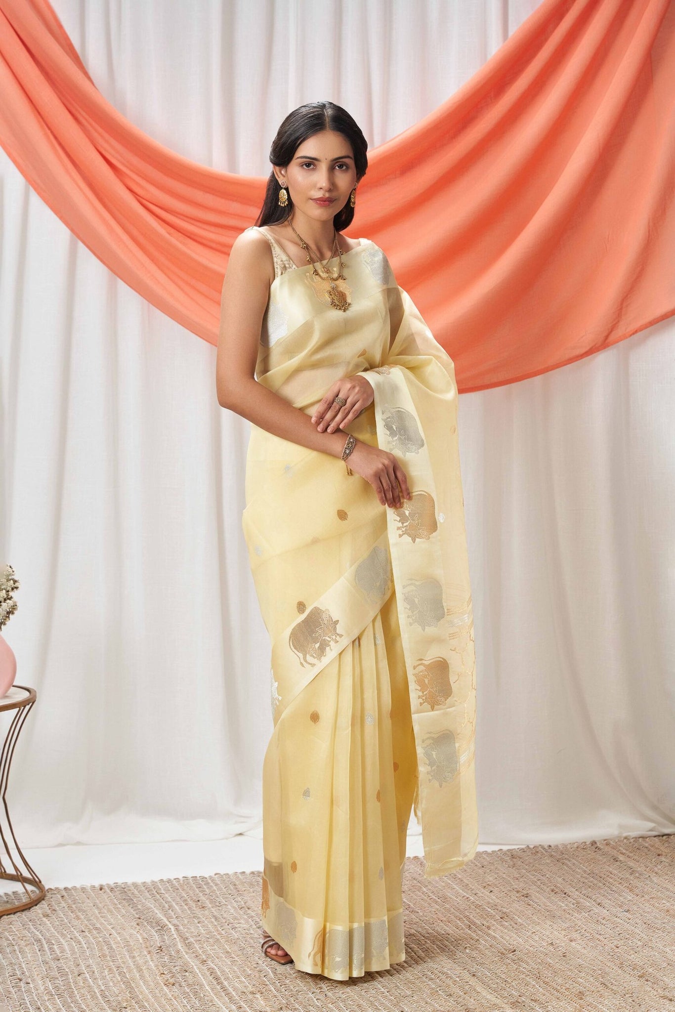 Kora Banarasi Saree with Nandi Motifs