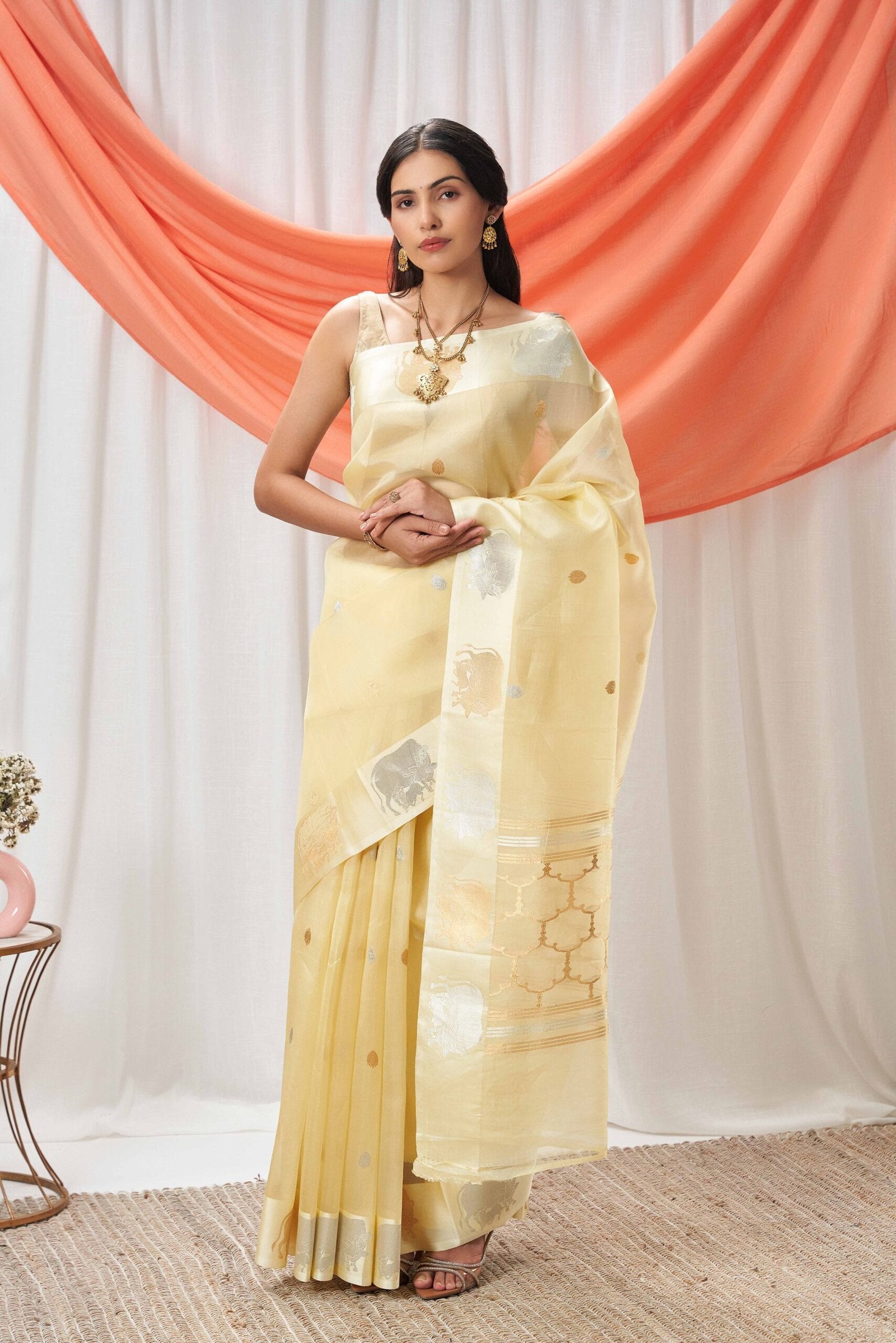 Kora Banarasi Saree with Nandi Motifs