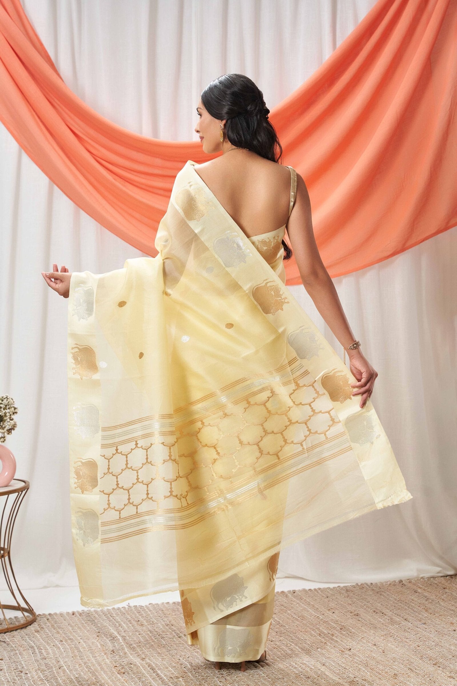 Kora Banarasi Saree with Nandi Motifs