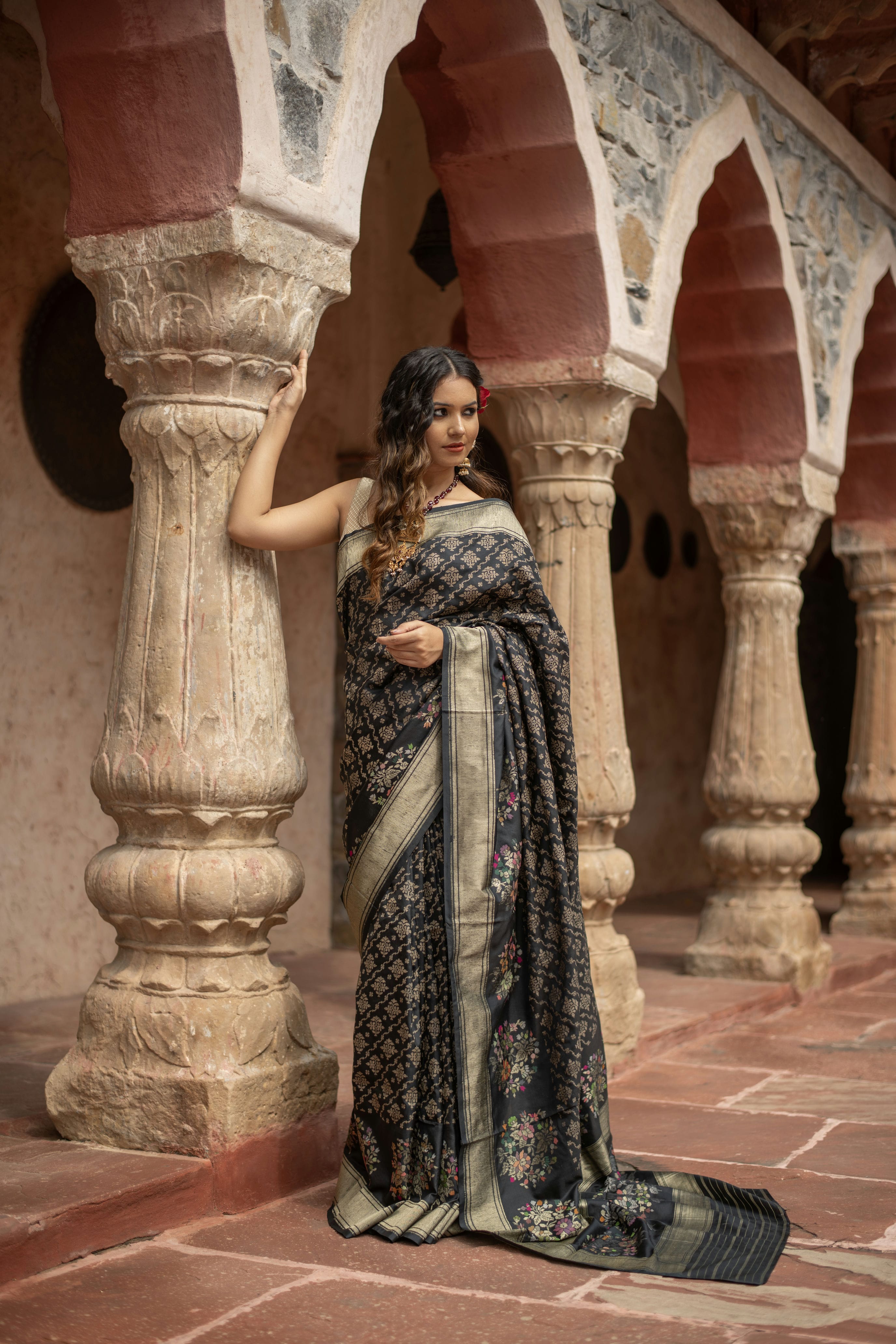 Varnika (Iktara Kadwa Jamdani Katan Silk Saree)