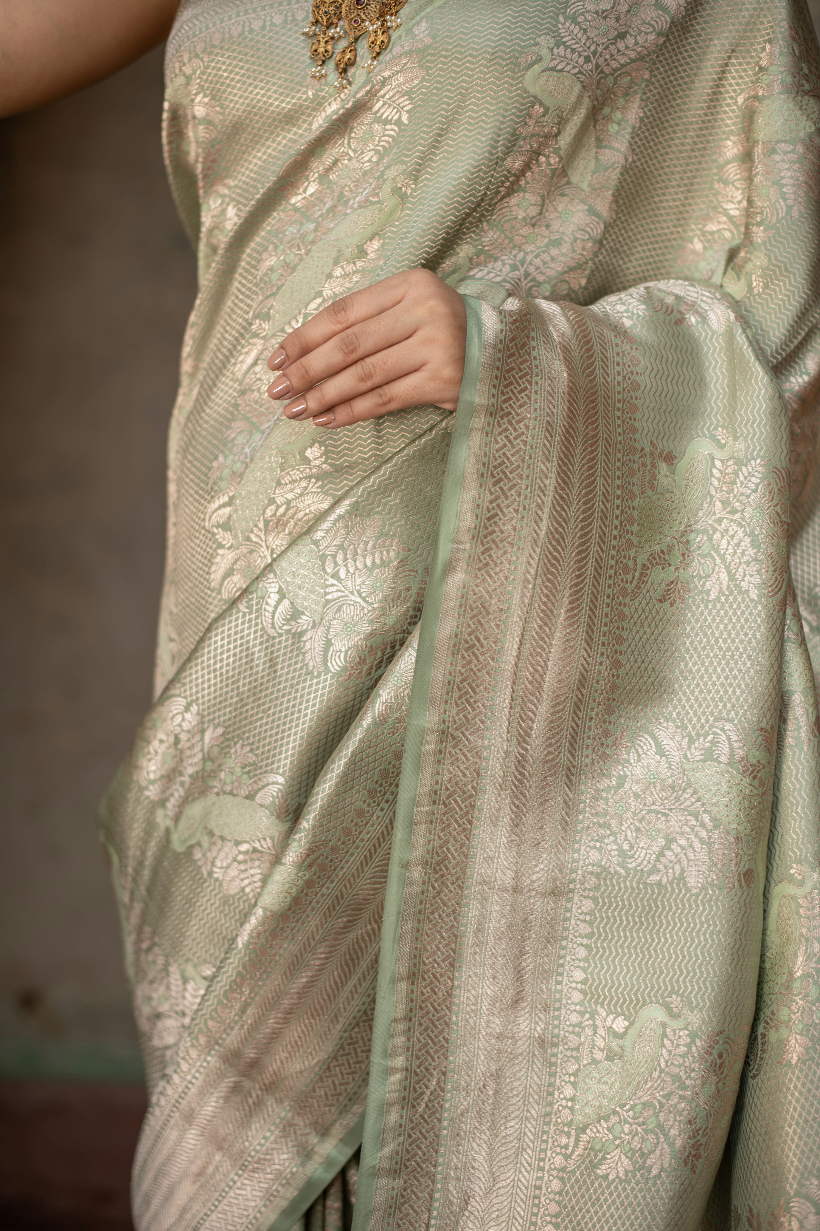 Mayurvalli (Sea-Green Peacock Jaal Banarasi Silk Saree)