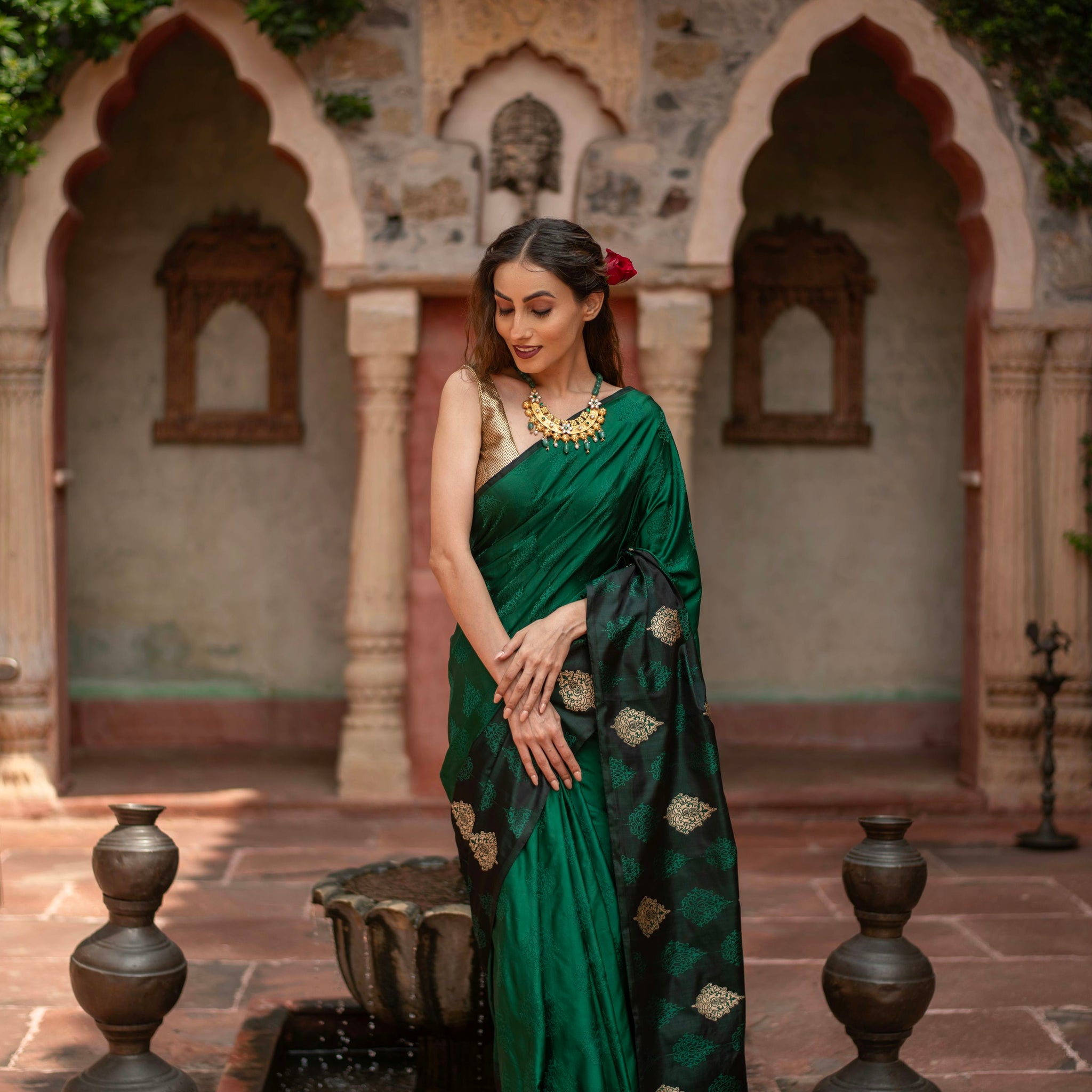 Vedarasa (Mushru Silk Saree with Tanchoi & Kadwa)