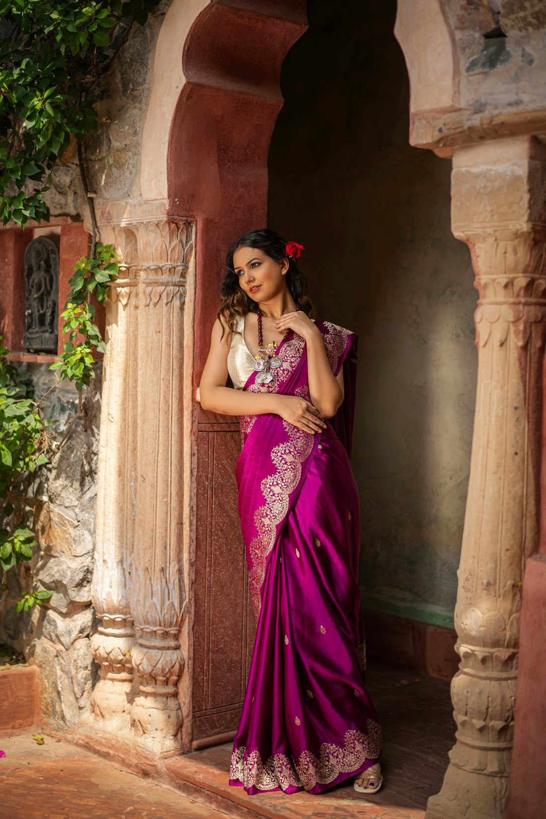 Mushru Silk Saree with Kadwa Weave and Scallop Borders