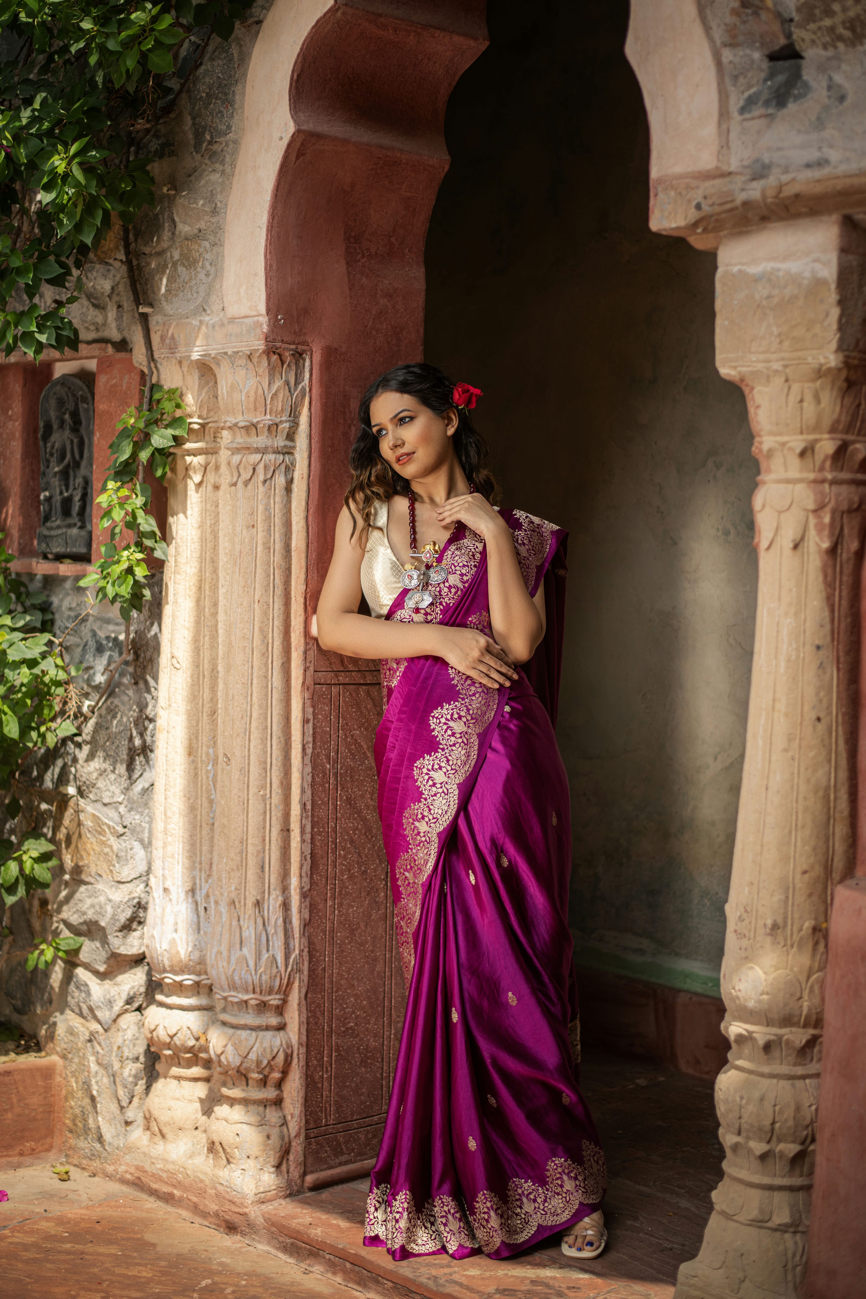 Mushru Silk Saree with Kadwa Weave and Scallop Borders