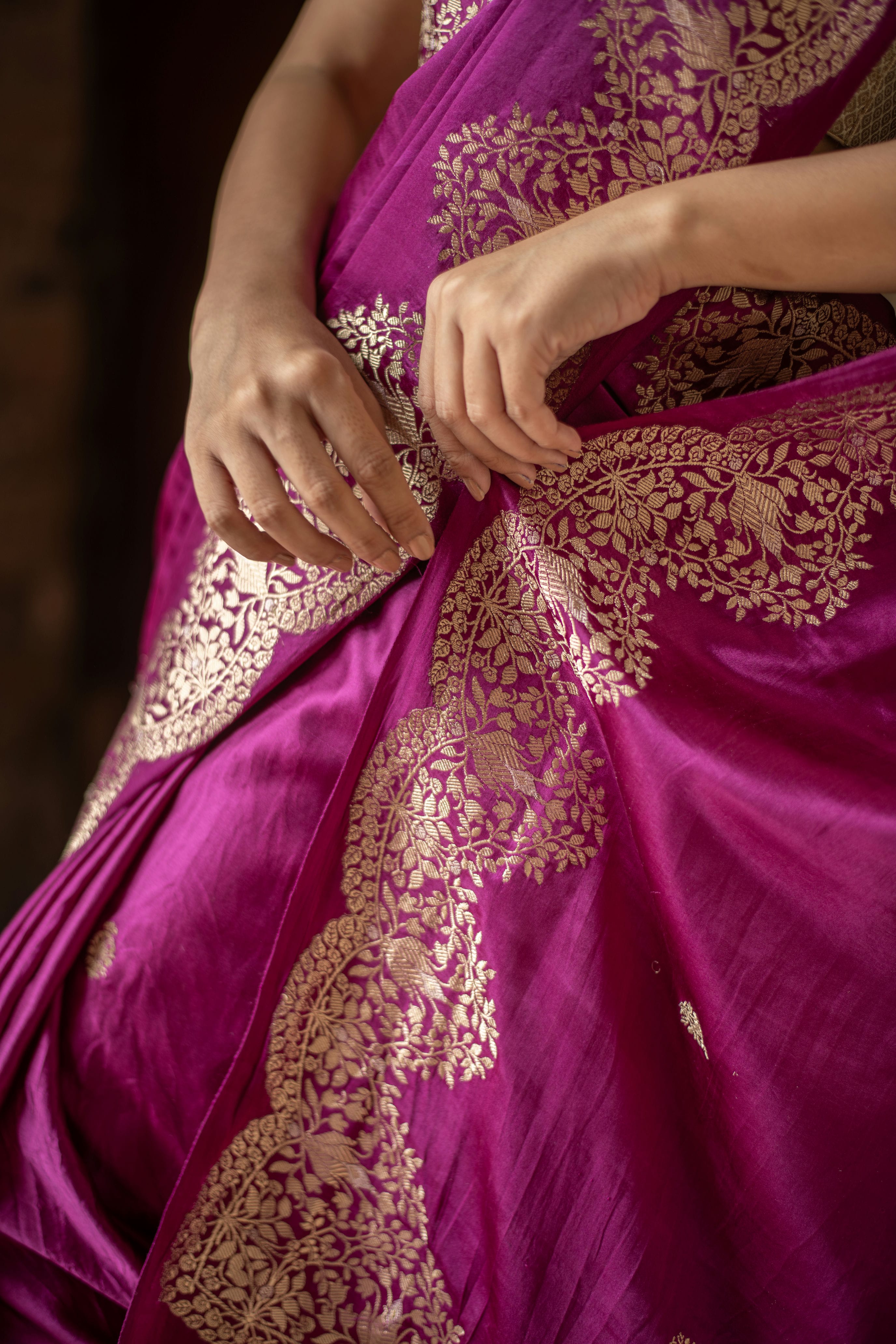 Mushru Silk Saree with Kadwa Weave and Scallop Borders