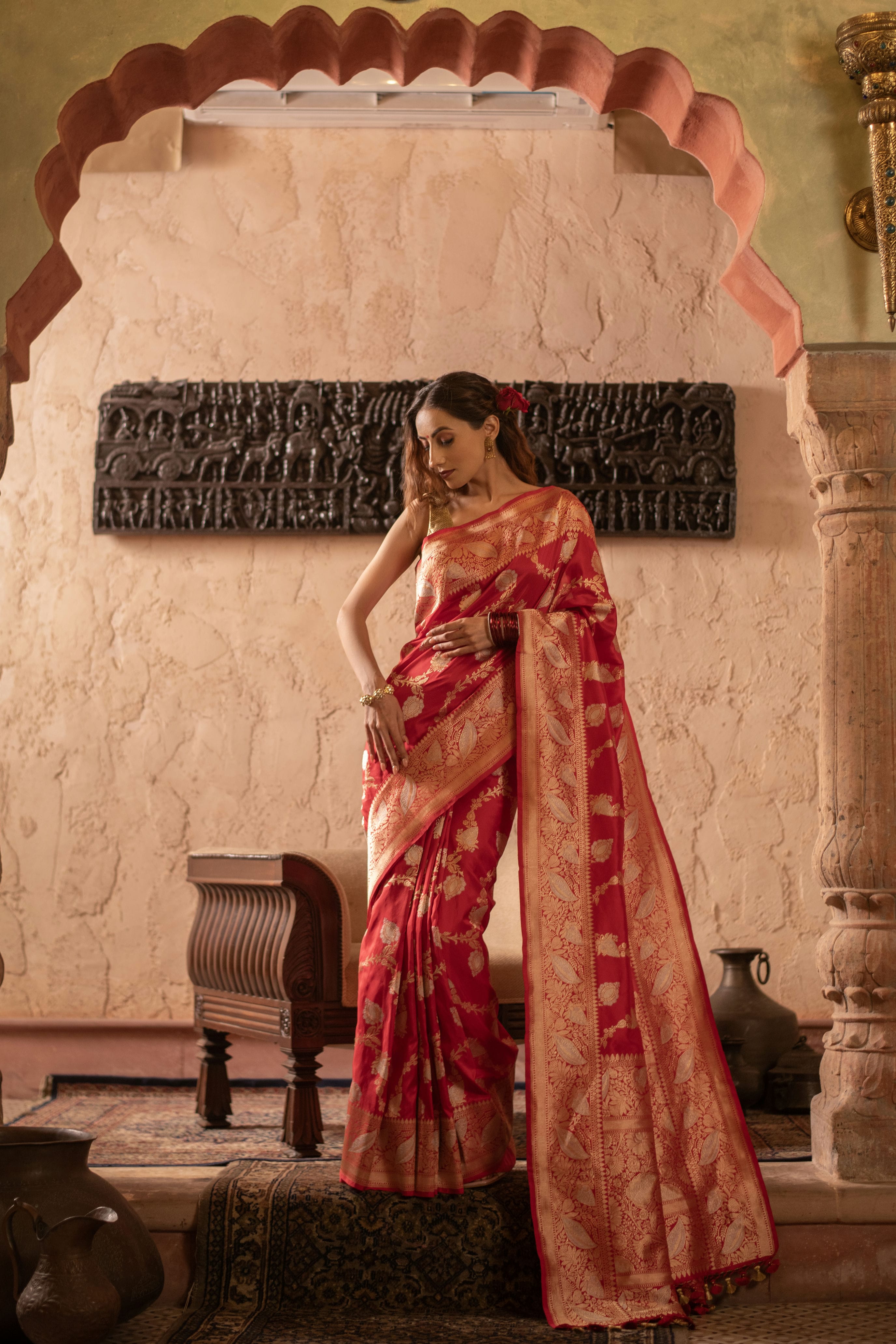 Sindoori Red Kadwa Jangla Saree with Meenakari Jaal