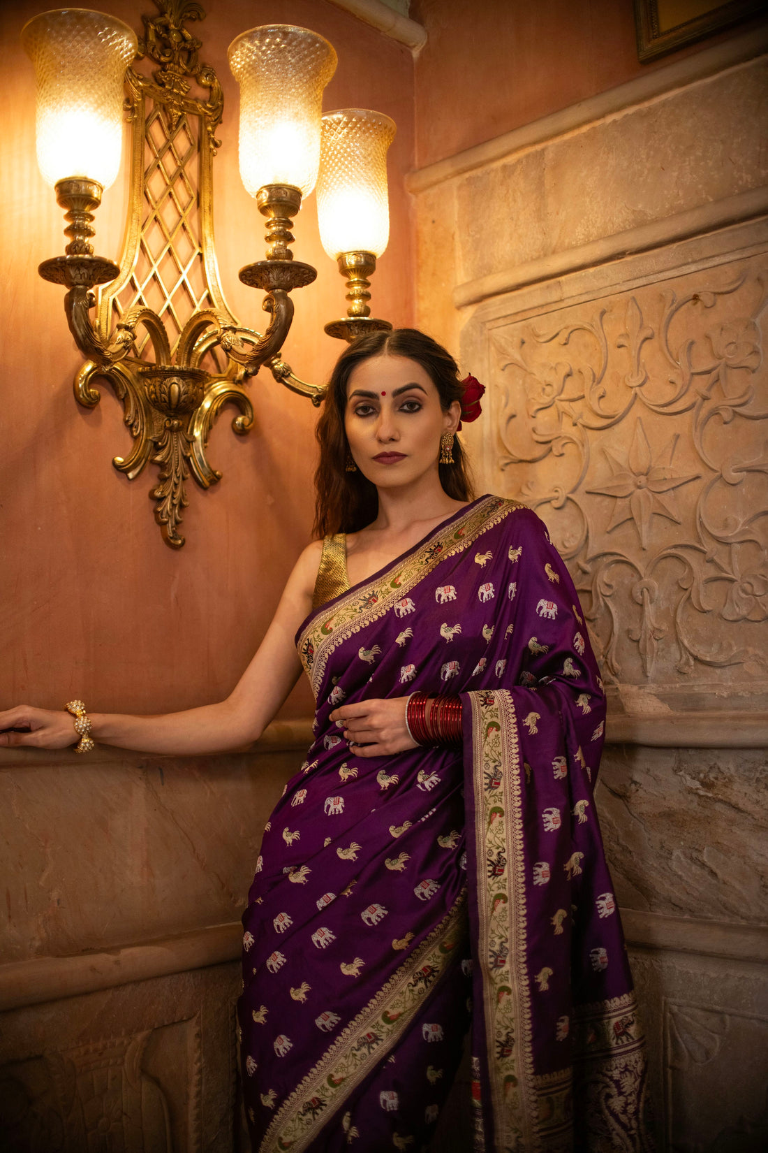 Vintage Kadwa Shikargah Saree with Exquisite Pallu Detail