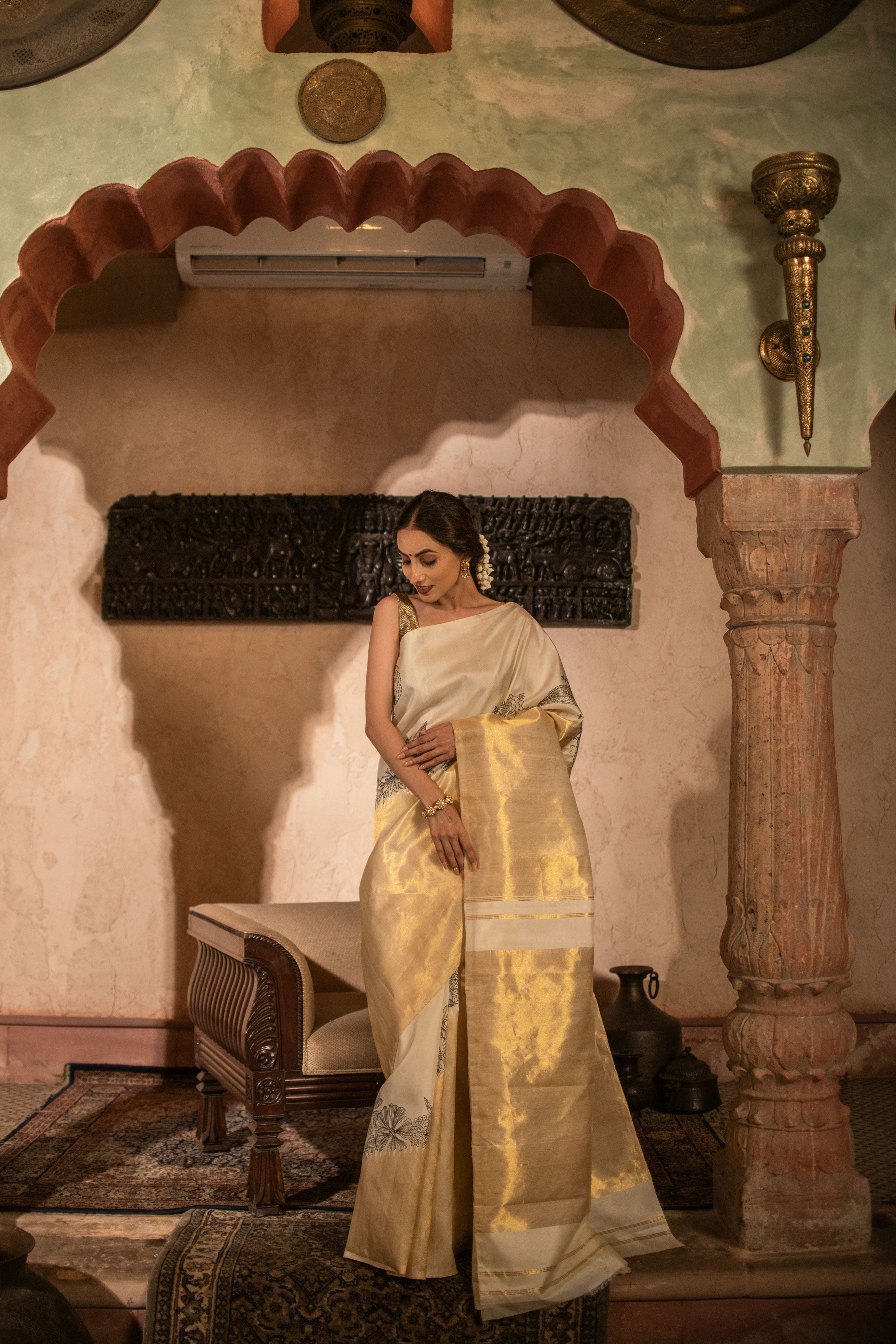 Pure Zari Kanjivaram Fusion Saree with Hand-Painted Detail