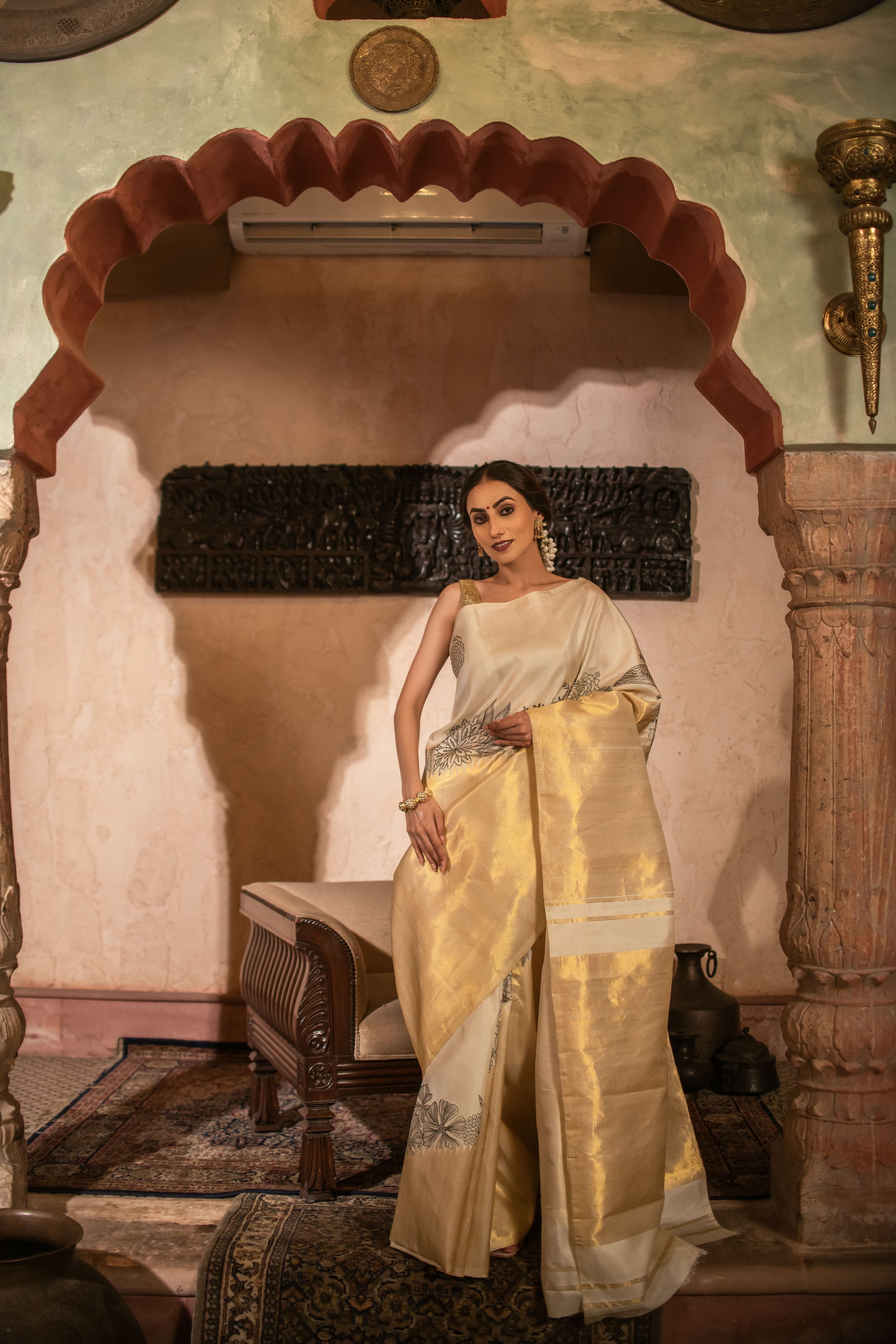Pure Zari Kanjivaram Fusion Saree with Hand-Painted Detail