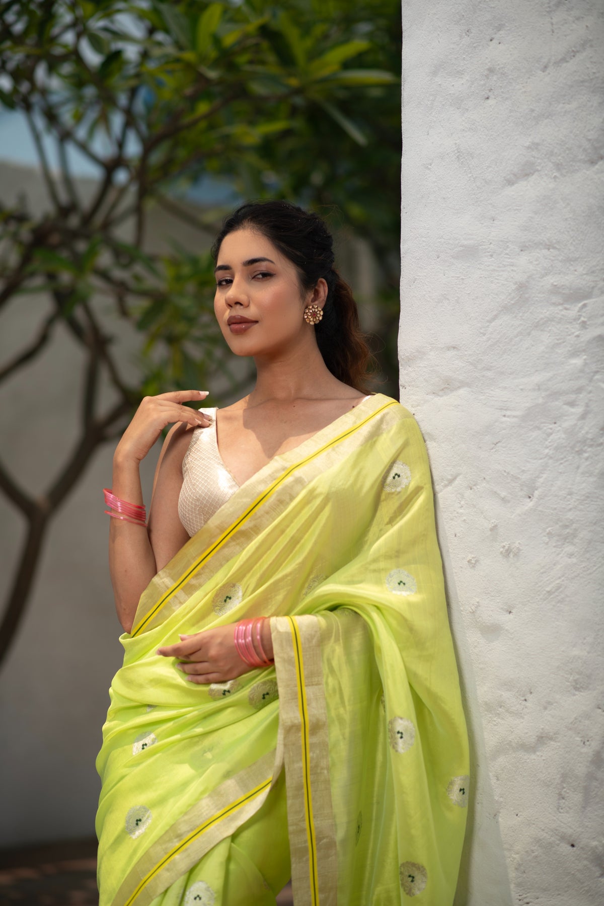 Haritpriya (Neon Green Ek Nalli Boota Chanderi Saree)