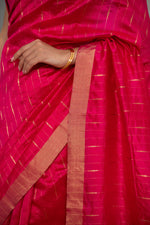 Shriyamayi (Rani Allover Muniya Boota Chanderi Saree)