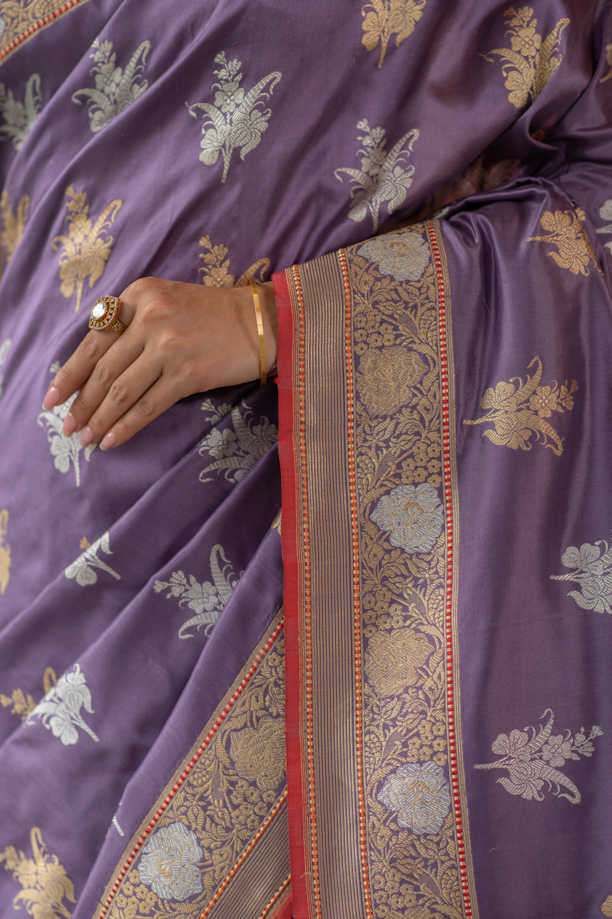 Saubhagyika (Mauve Sona Rupa Kadwa Saree)