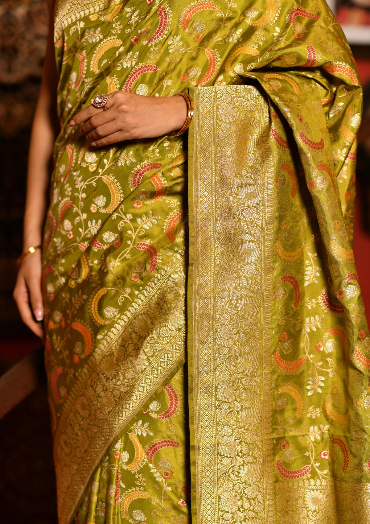 Haripriya (Mehandi Meenakari Jaal Saree)