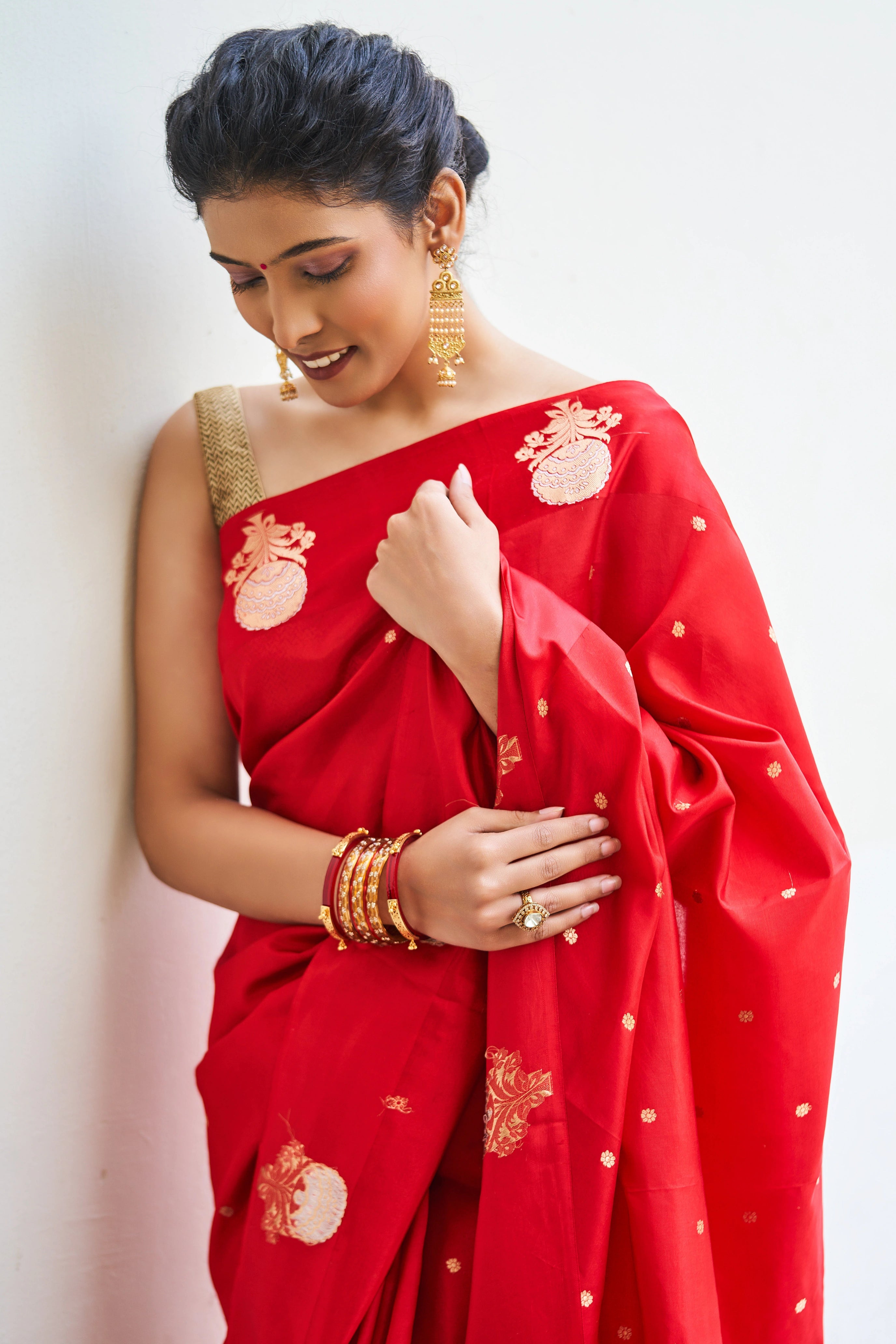 Gulabb Red Soft Katan Silk Banarasi Saree with Kadwa Weave