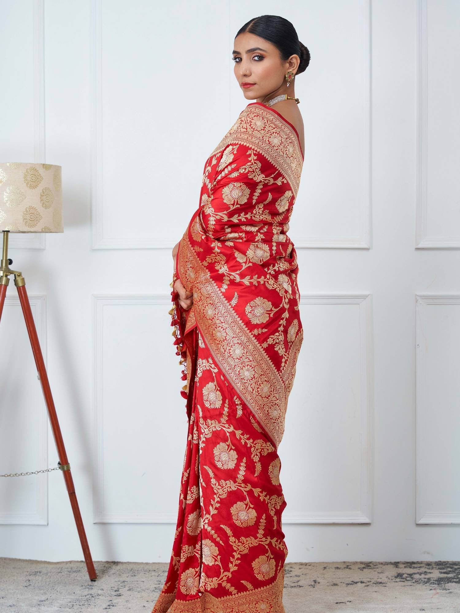 Anvitha (Gulabo Red Kadwa Jangla Saree)