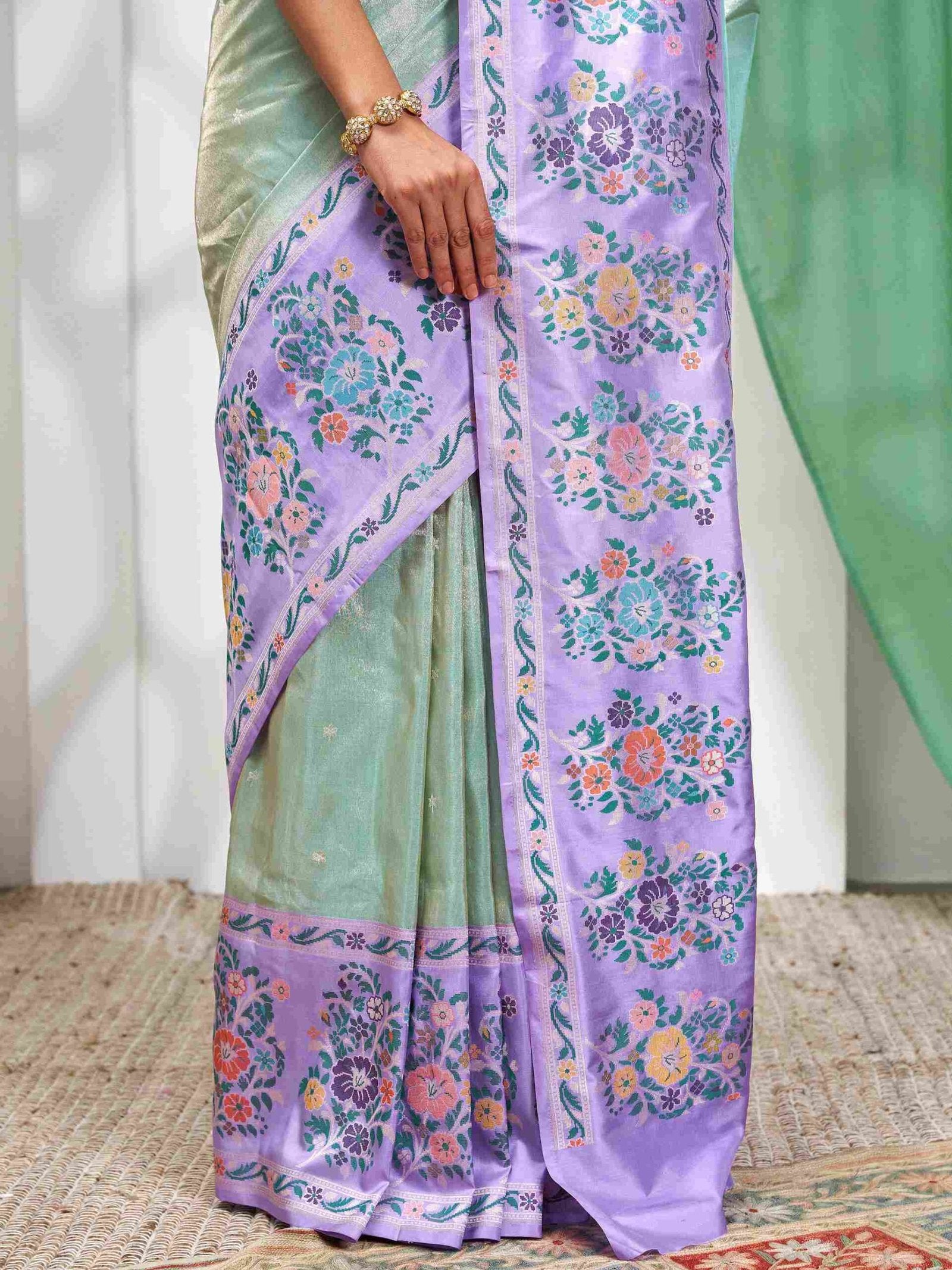 Kanvikaa (Kadwa Paithani Border Tissue Organza Saree)