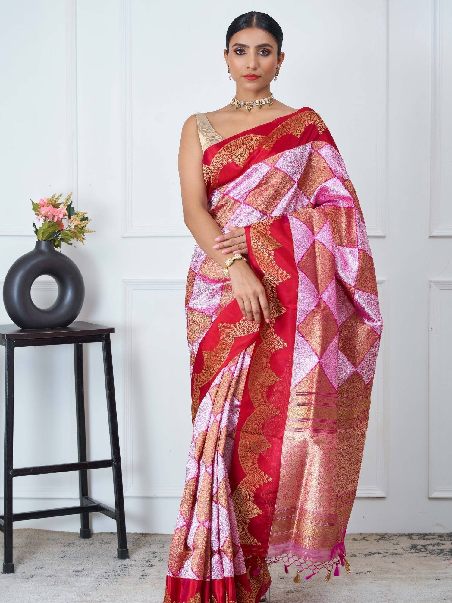 Lavanya (Kora Banarasi Barfi Jaal Saree)