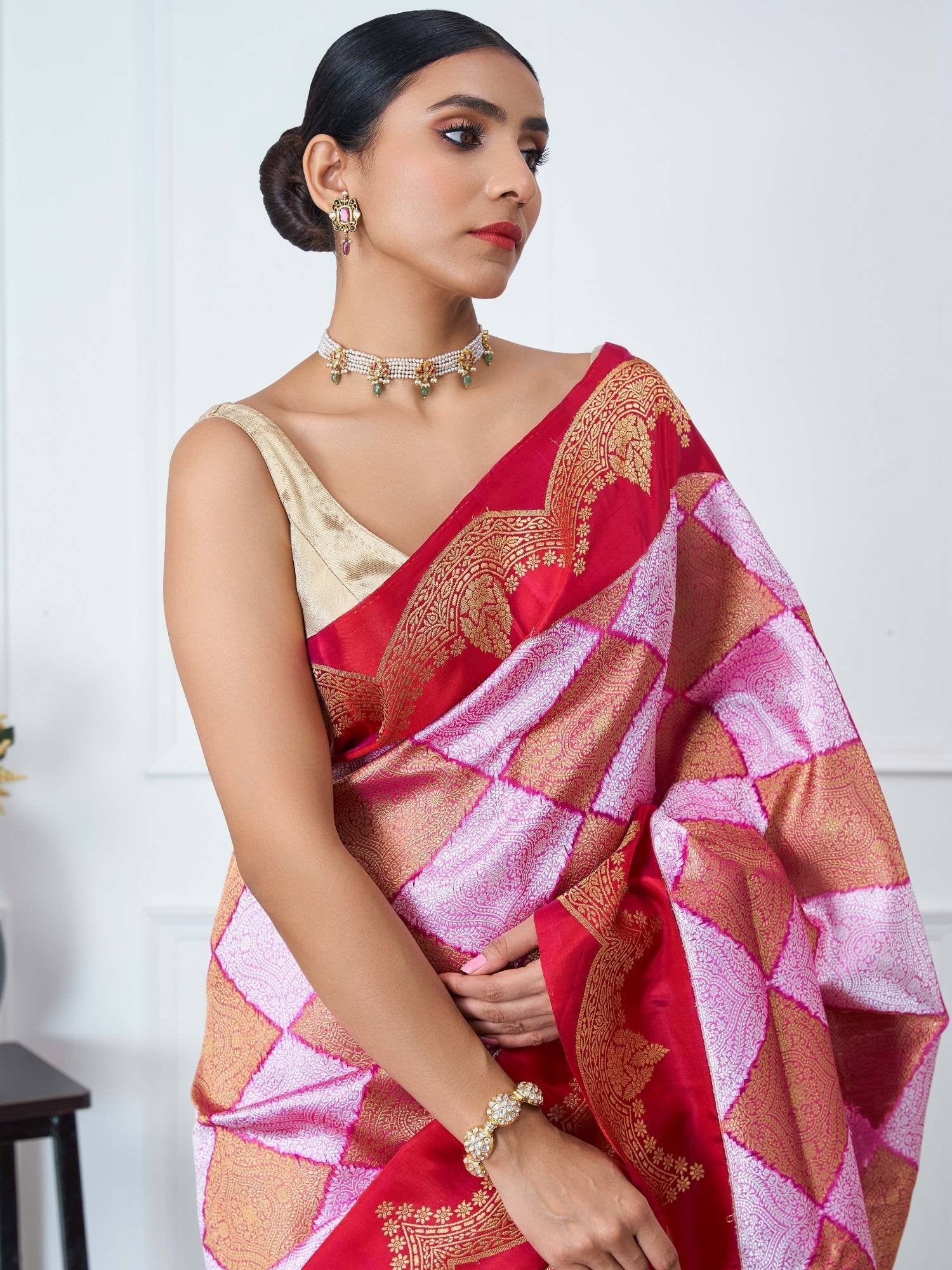 Lavanya (Kora Banarasi Barfi Jaal Saree)