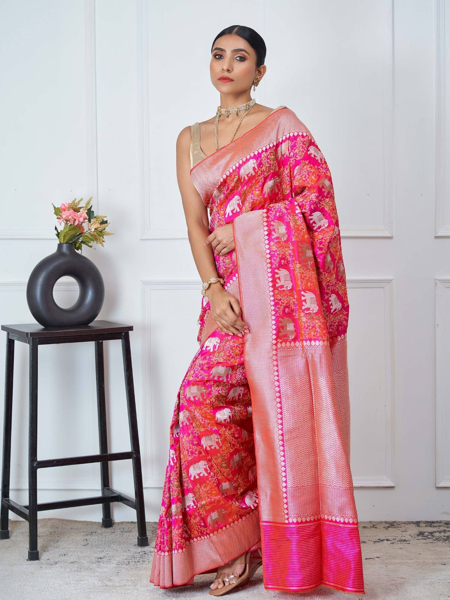 Bhavya (Pink Shikargah Banarasi Saree)