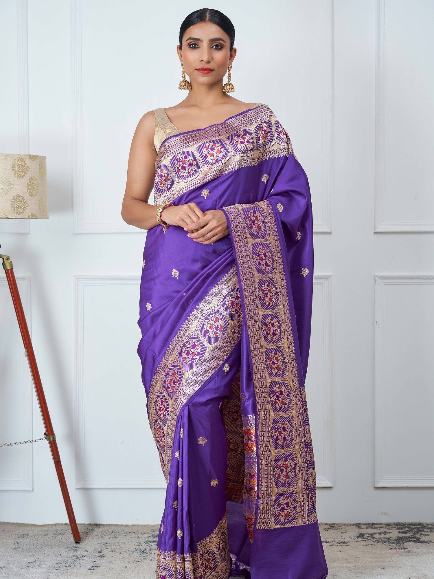 Yamika (Purple Handloom Vintage Border Saree)