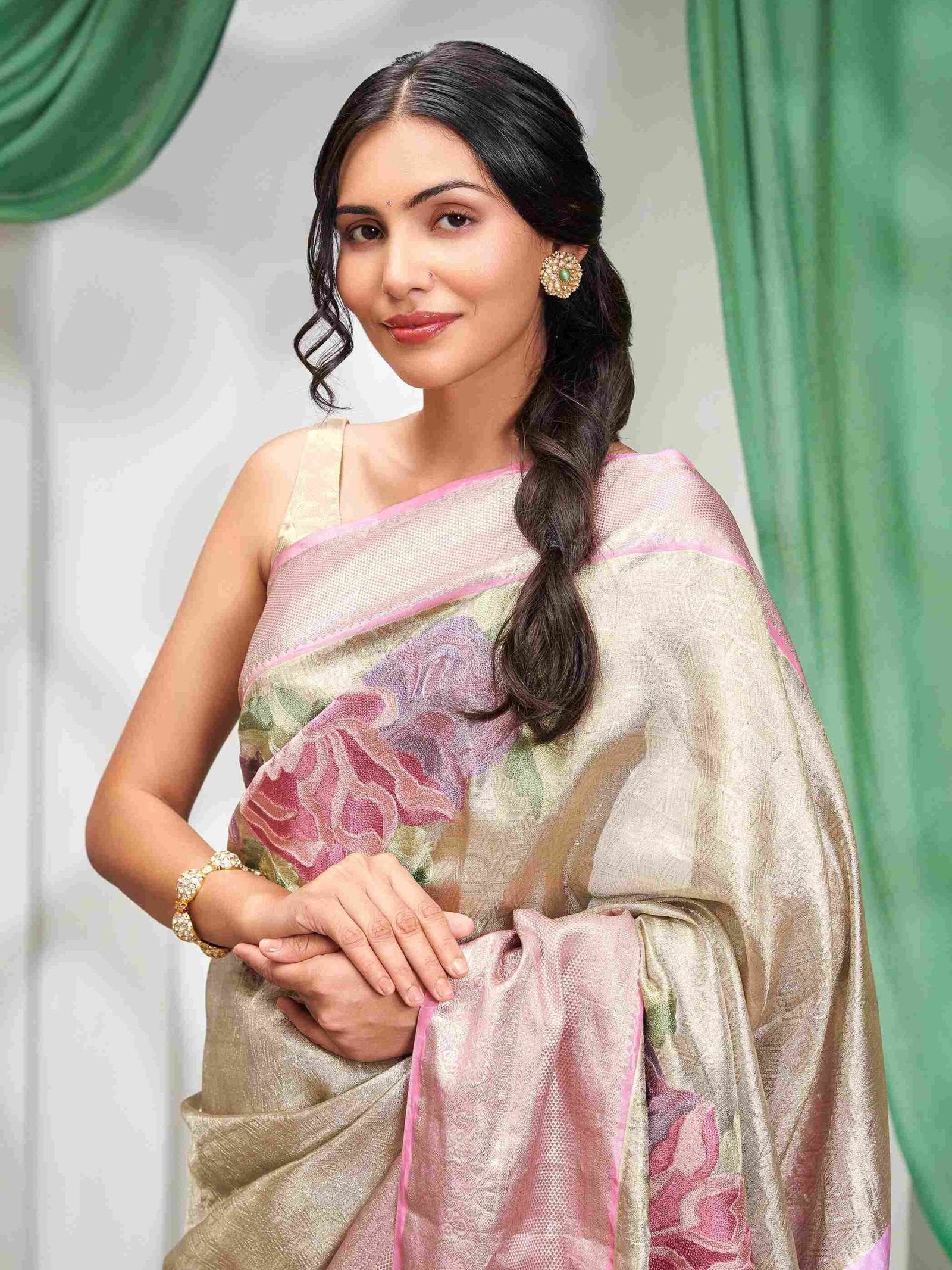 Vilasyaa (Pure Tissue Kanjivaram Bold Floral Embroidered Motifs Saree)