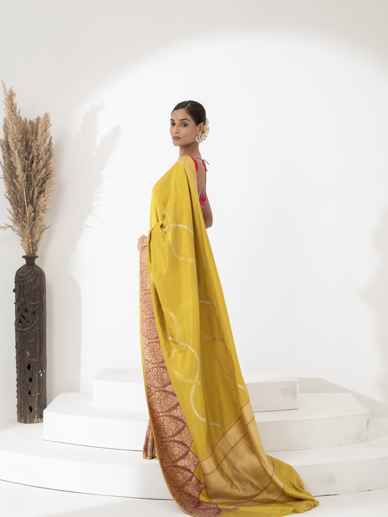 Narayani (Elegant Lime Iktara Silk Saree)