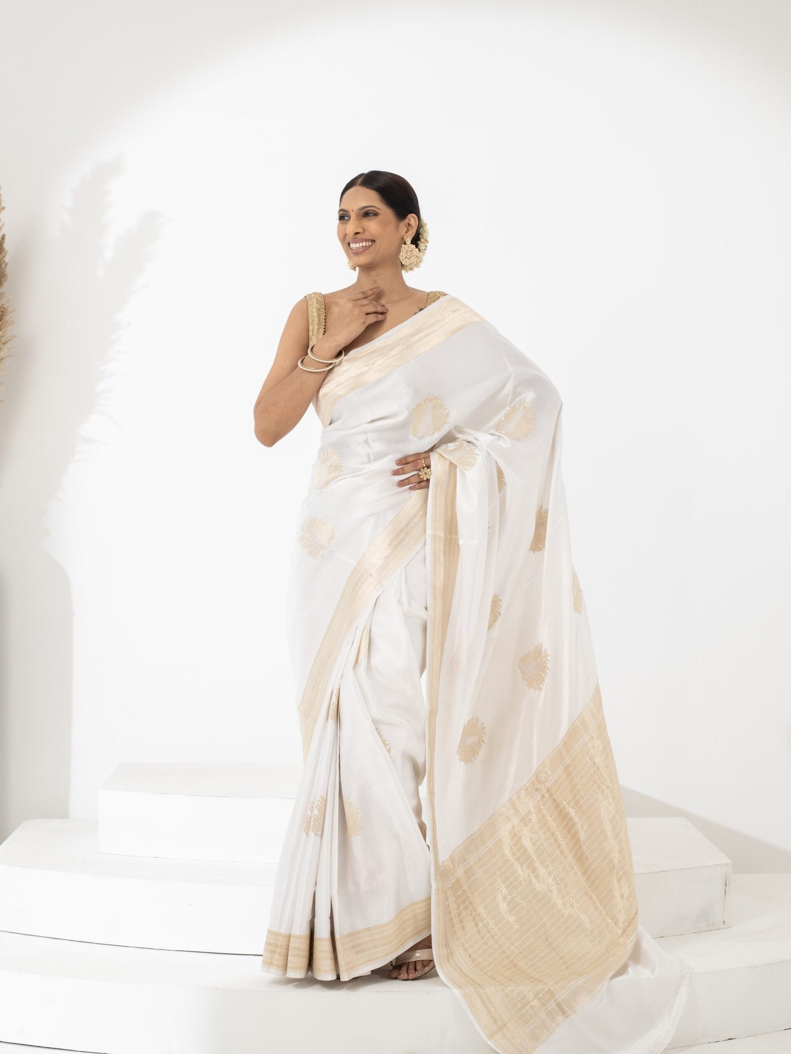 Yagnika (Sher Boota Kadwa Mushru Saree)