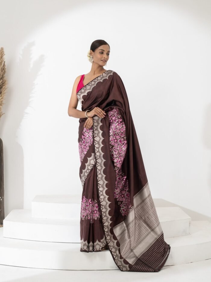 Triveni (Elegant Iktara Meenadar Boota Border Saree ) - Image 2
