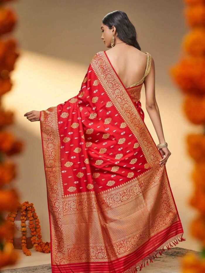 Meenakshi (Iktara Kadwa Pure Zari Saree) - Image 2