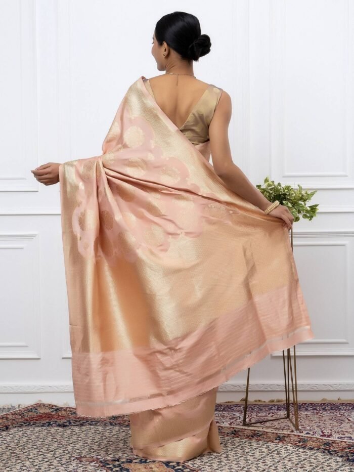 Anuja (Powder Pink Kadwa Jangla Saree) - Image 3