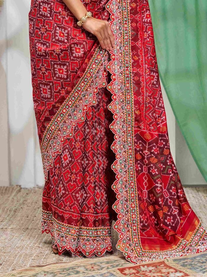 Ratnapushpi (Patola Kutch Work Pearl Silk Saree) - Image 5